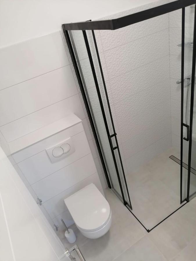 Apartments Niko Новаля Екстериор снимка